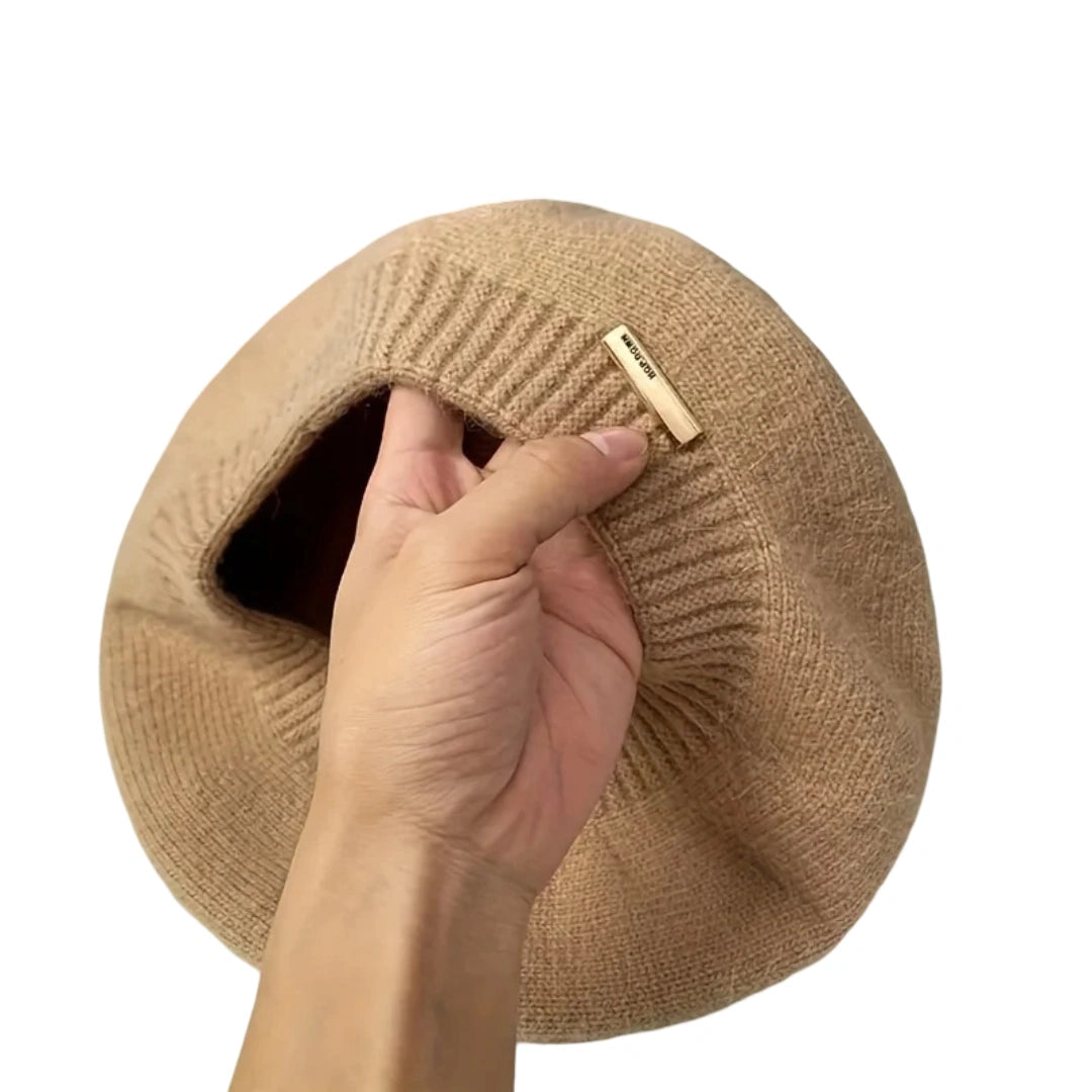 men-women-winter-vintage-parisian-hat