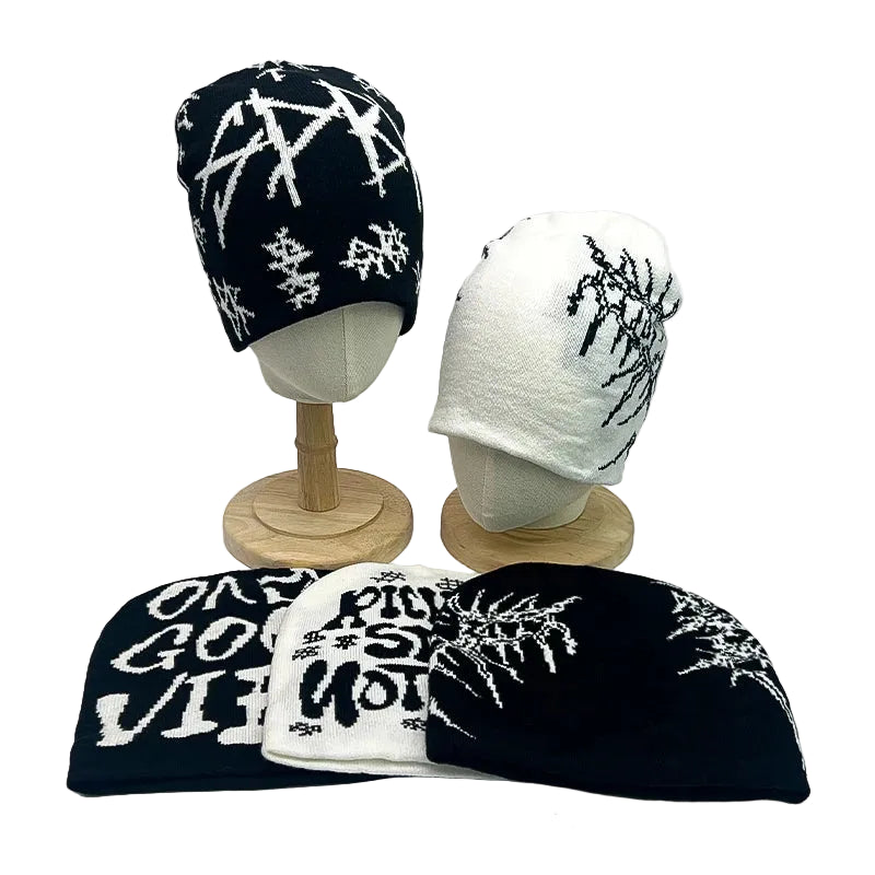 men-women-vintage-retro-graphic-warm-hat